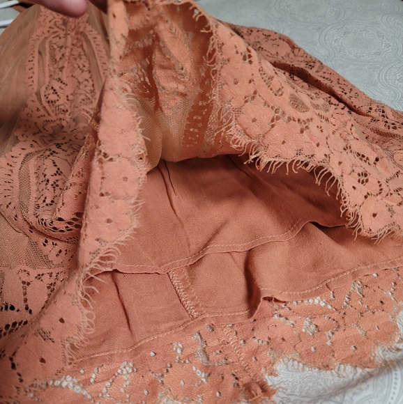 Lace Halter Swing Tank - Picture 4 of 5